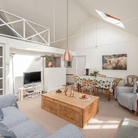 Ferienwohnung Joivy Loft At The Brewery With Free Parking EDI Exterior foto